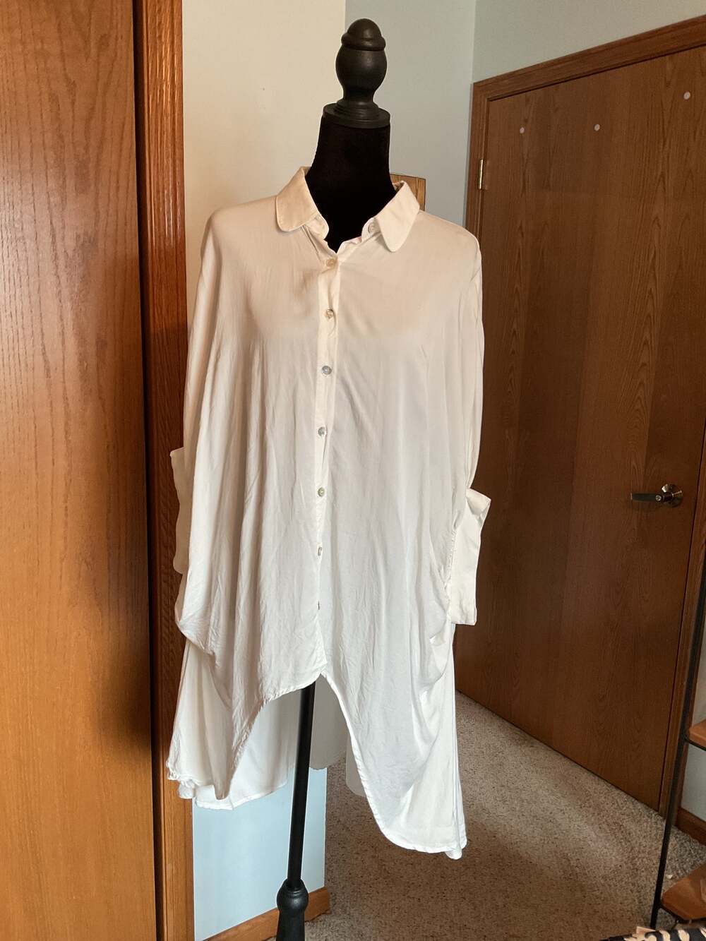 Pinch Style 3236T White Rayon Tencel Tunic Blouse L High Low Button Down Shirt